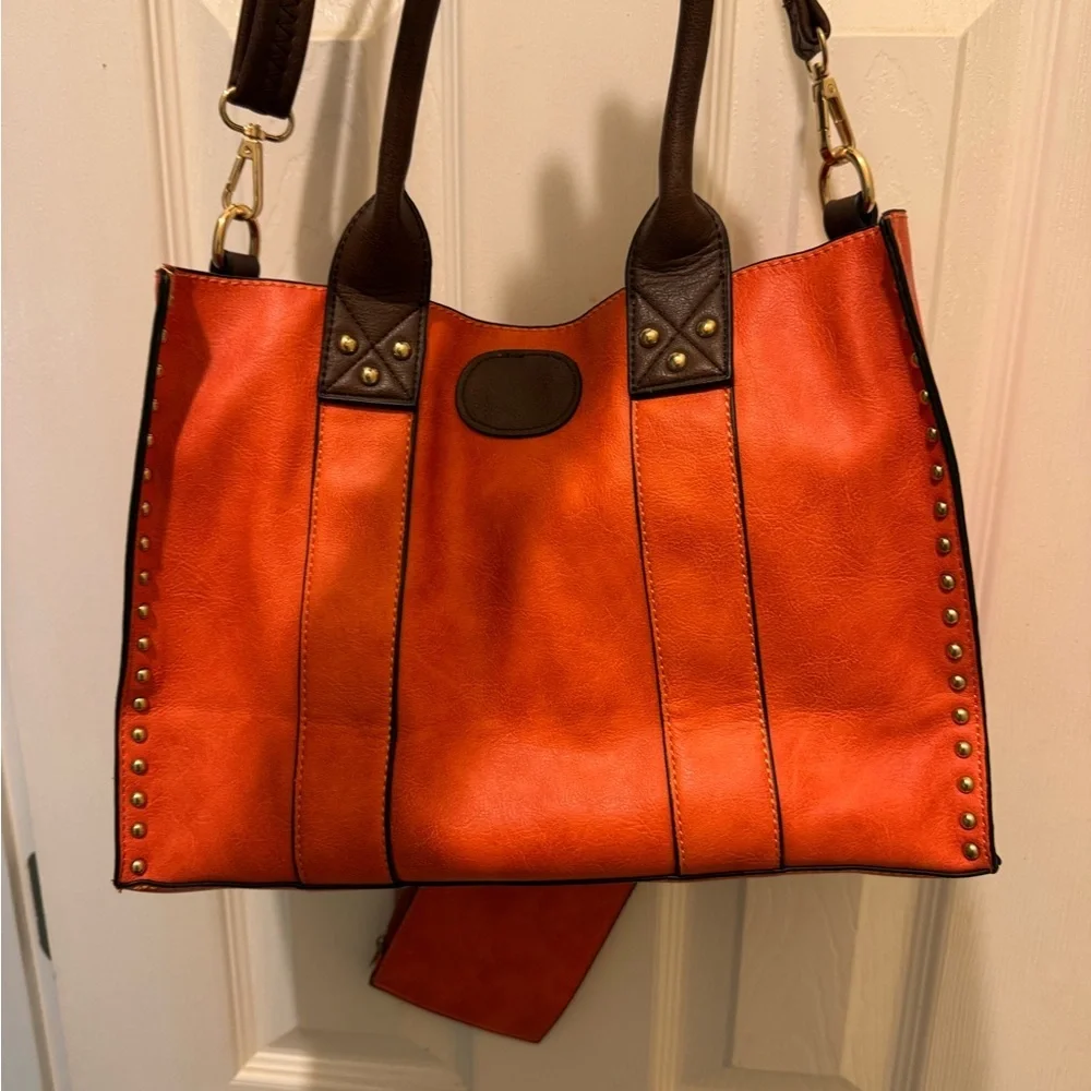 Alyssa Orange and Brown Leather‎ Shoulder Bag with Gold Clasp